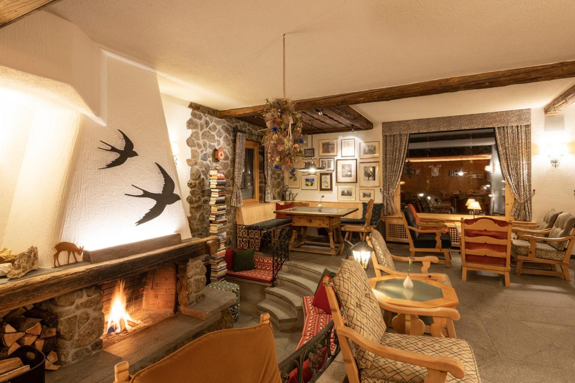 Hotel Chesa Randolina Sils Maria Luaran gambar