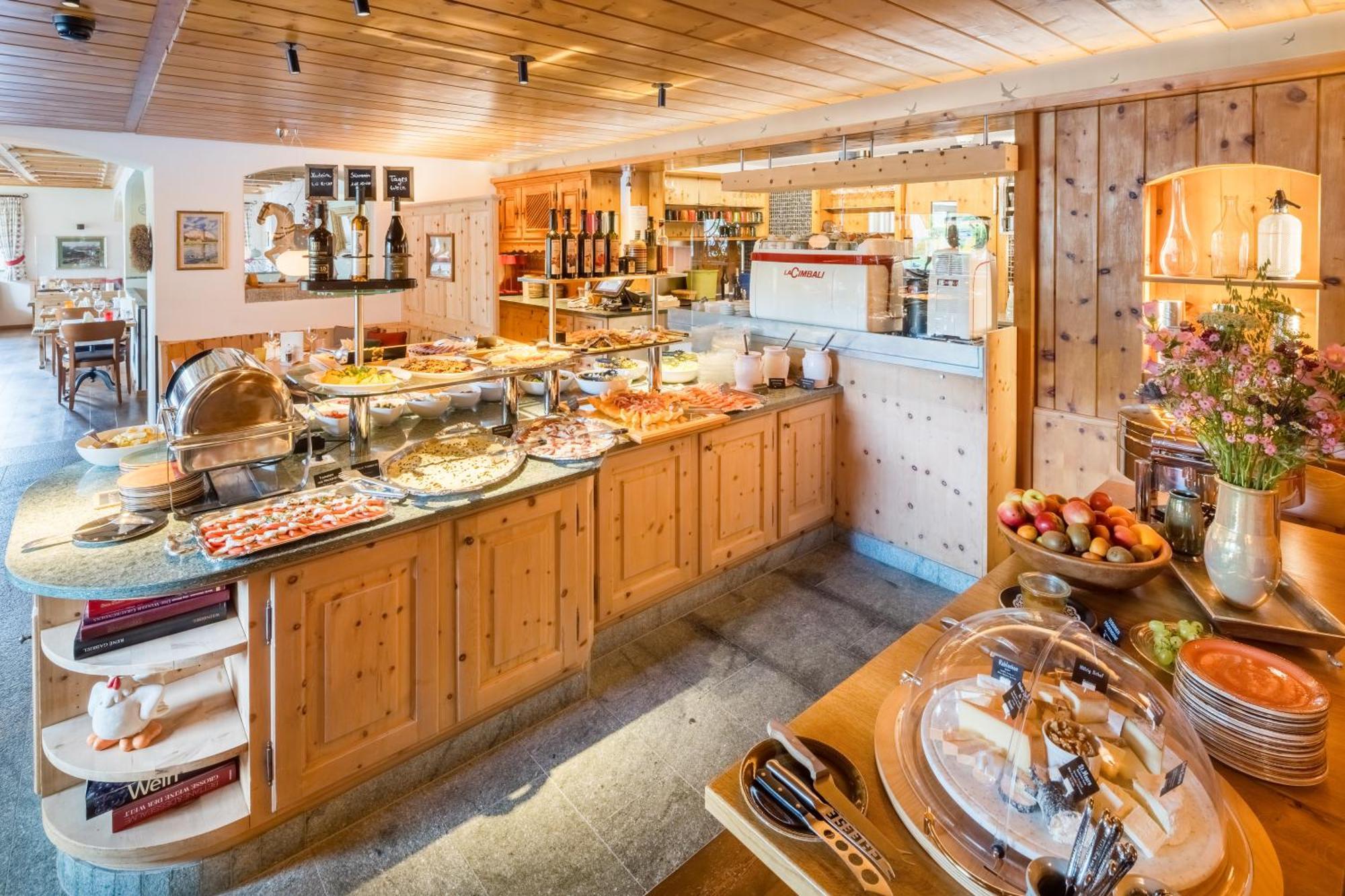 Hotel Chesa Randolina Sils Maria Luaran gambar